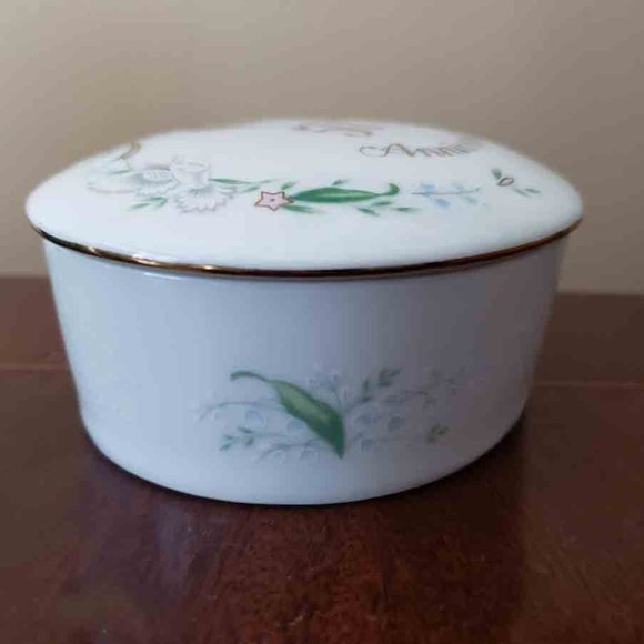 NEW OLD STOCK Lefton Porcelain Keepsake Trinket Box Porcelain 1984 - Picture 2 of 4